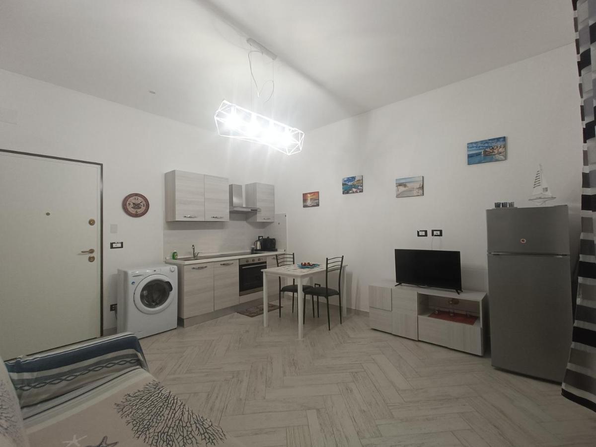Casa Vacanze Via Nizza 57 Zinola-Wifi Σαβόνα Εξωτερικό φωτογραφία