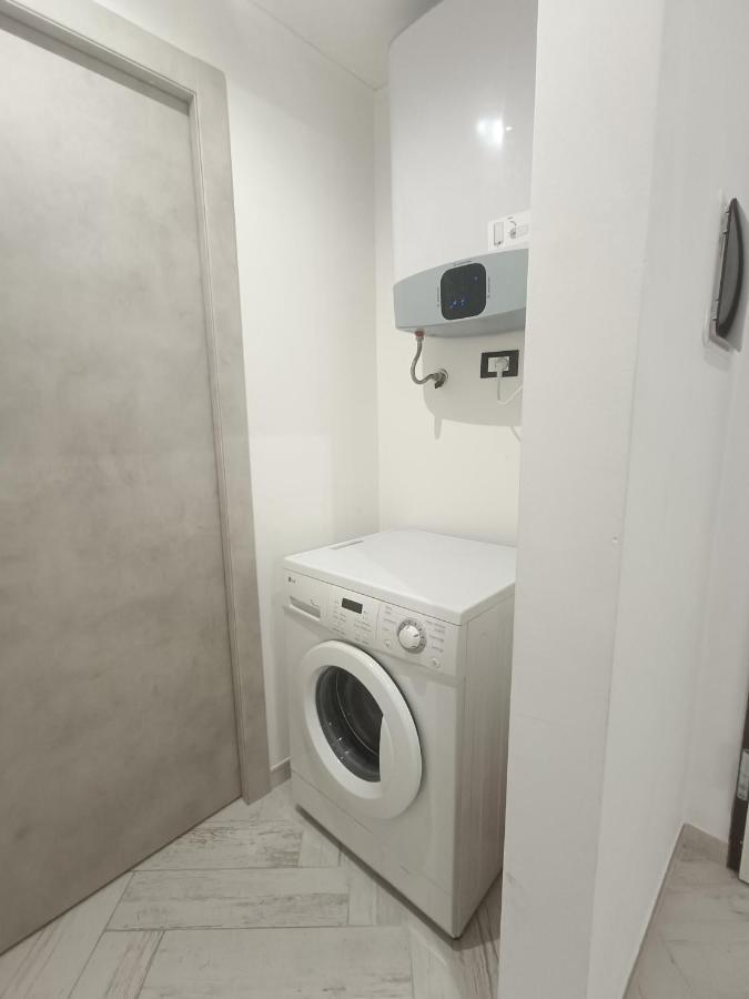 Casa Vacanze Via Nizza 57 Zinola-Wifi Σαβόνα Εξωτερικό φωτογραφία