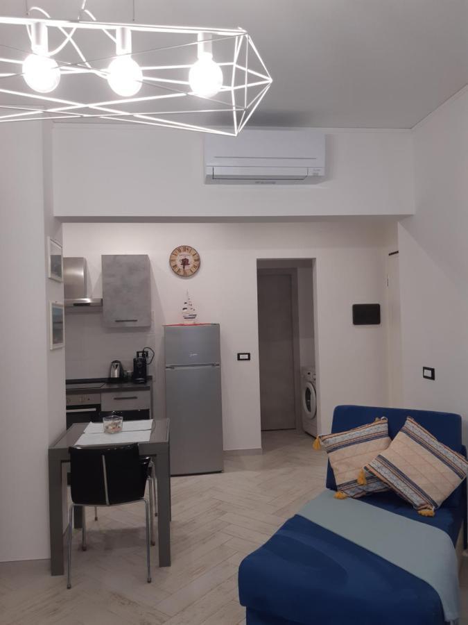 Casa Vacanze Via Nizza 57 Zinola-Wifi Σαβόνα Εξωτερικό φωτογραφία